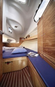 Bavaria 31 Cruiser - hinten eine Kabine mit einem Bett für 2 Personen
